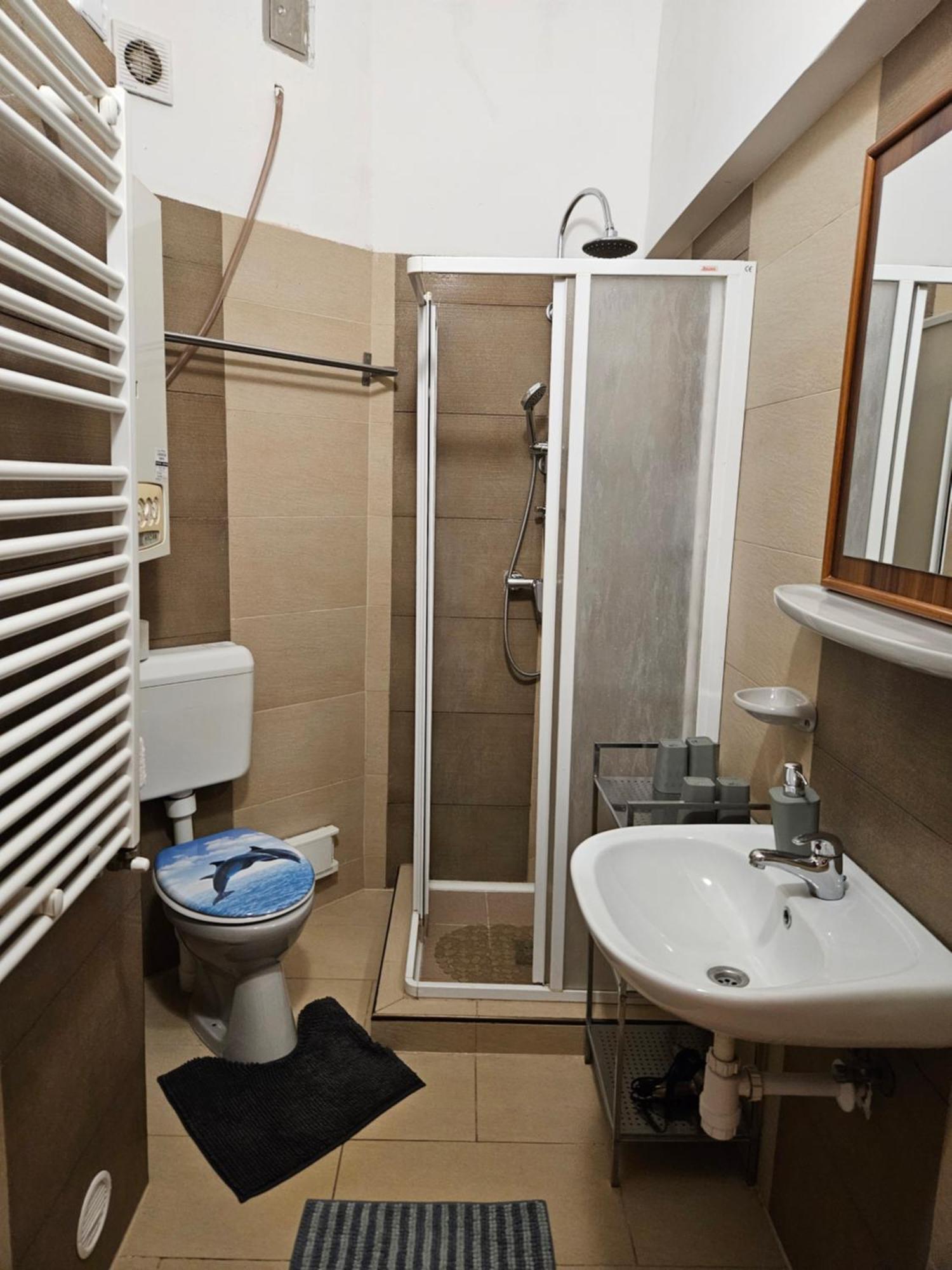Danubescree Cozy Apartment Budapest Esterno foto